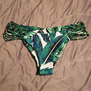 Women's Cupshe palm leaf bikini bottom XL